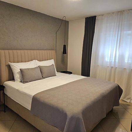 Apartments Lacrima Šilo Екстериор снимка
