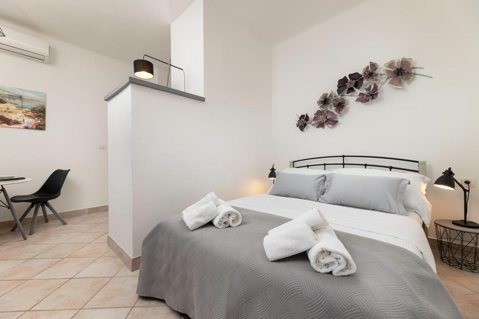 Apartments Lacrima Šilo Екстериор снимка