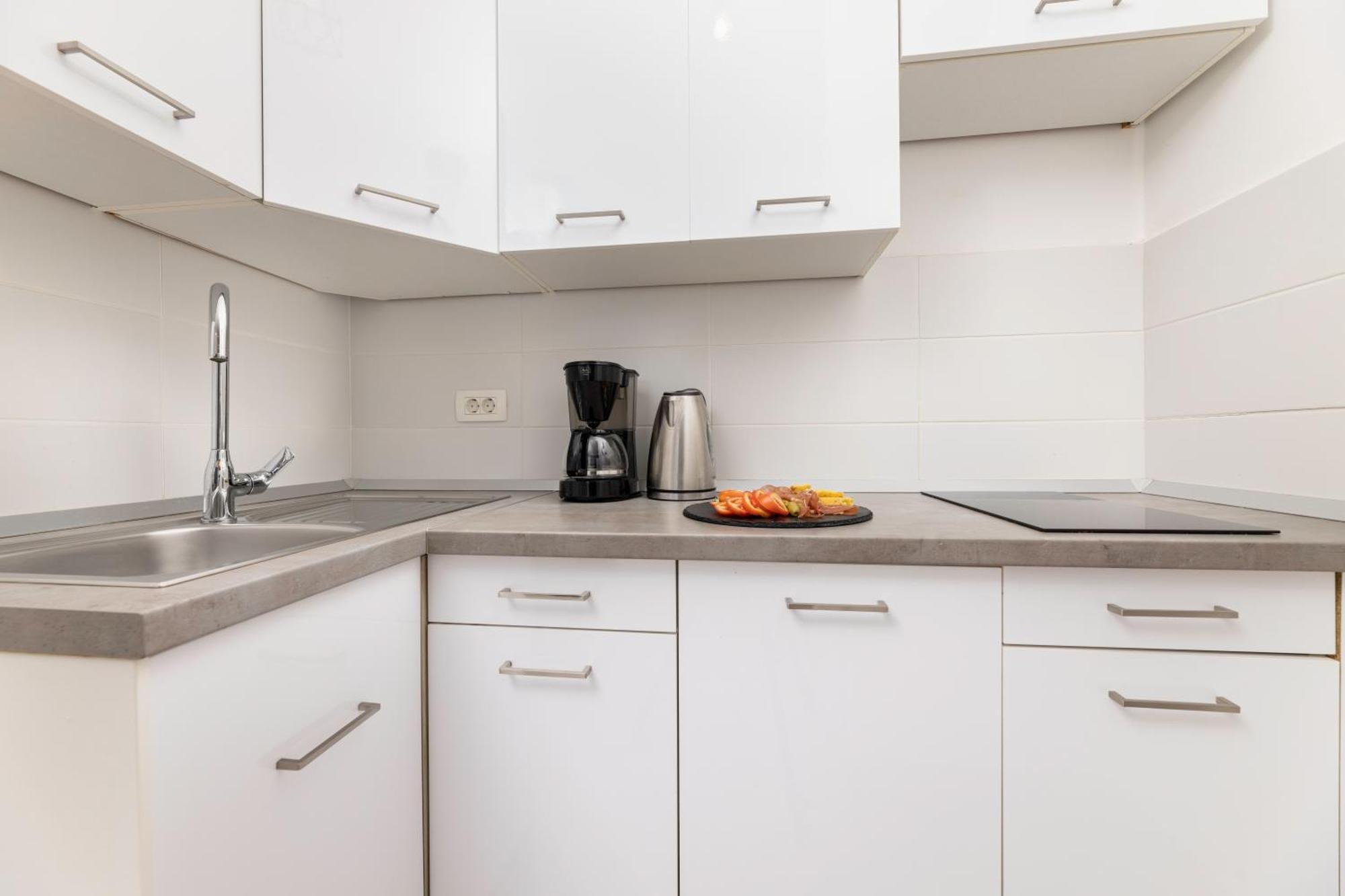Apartments Lacrima Šilo Екстериор снимка