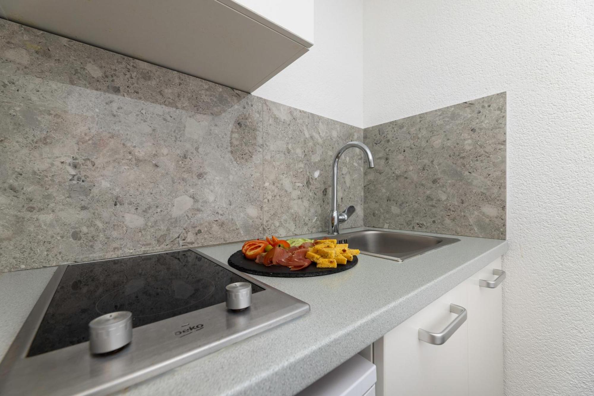 Apartments Lacrima Šilo Екстериор снимка