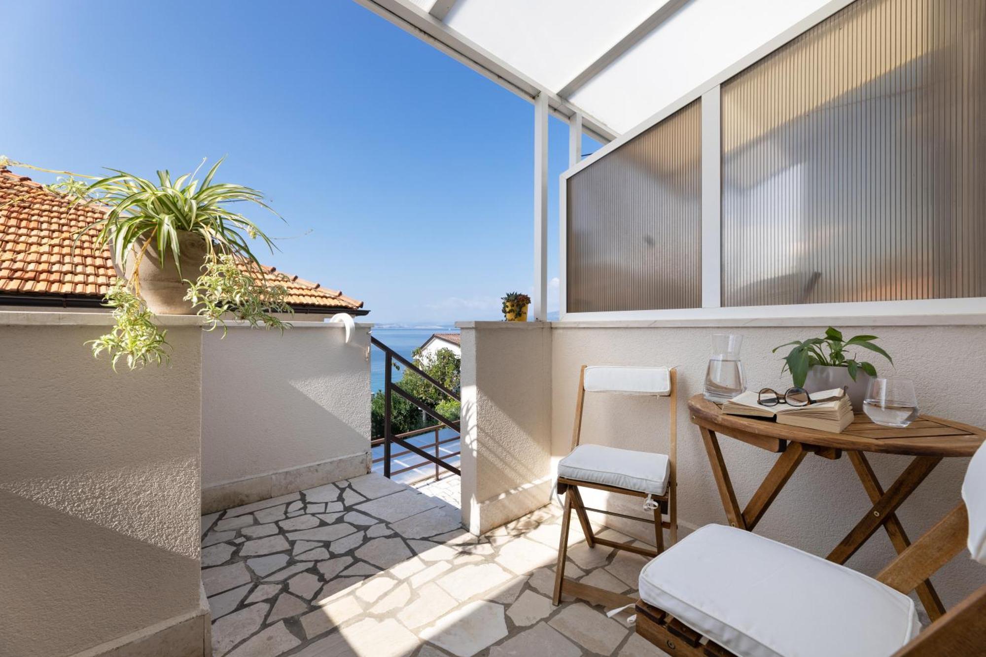 Apartments Lacrima Šilo Екстериор снимка