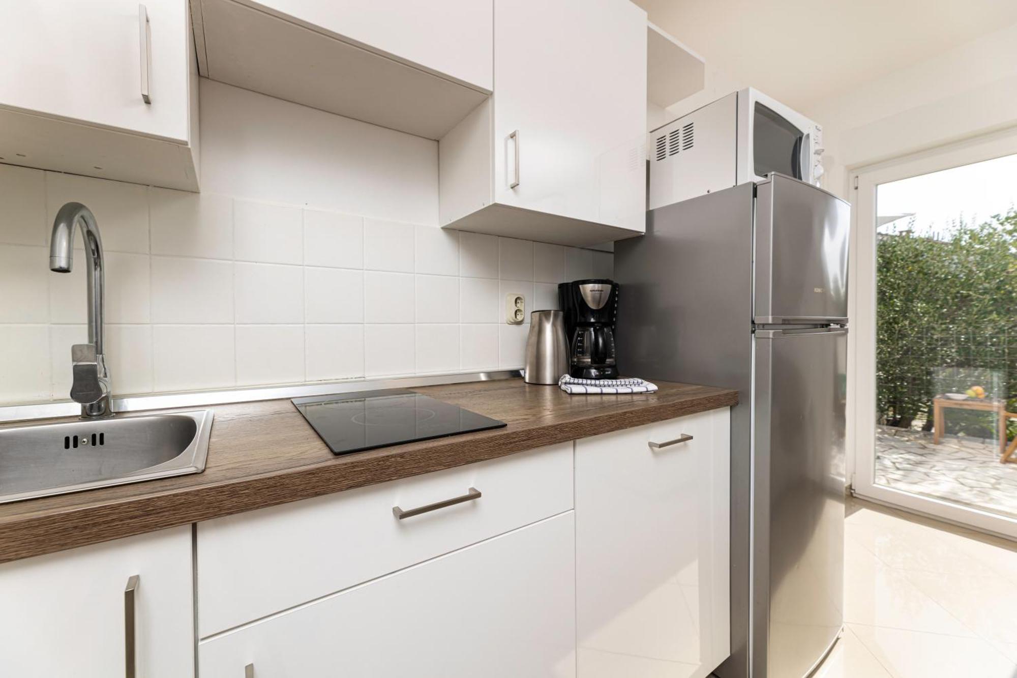Apartments Lacrima Šilo Екстериор снимка