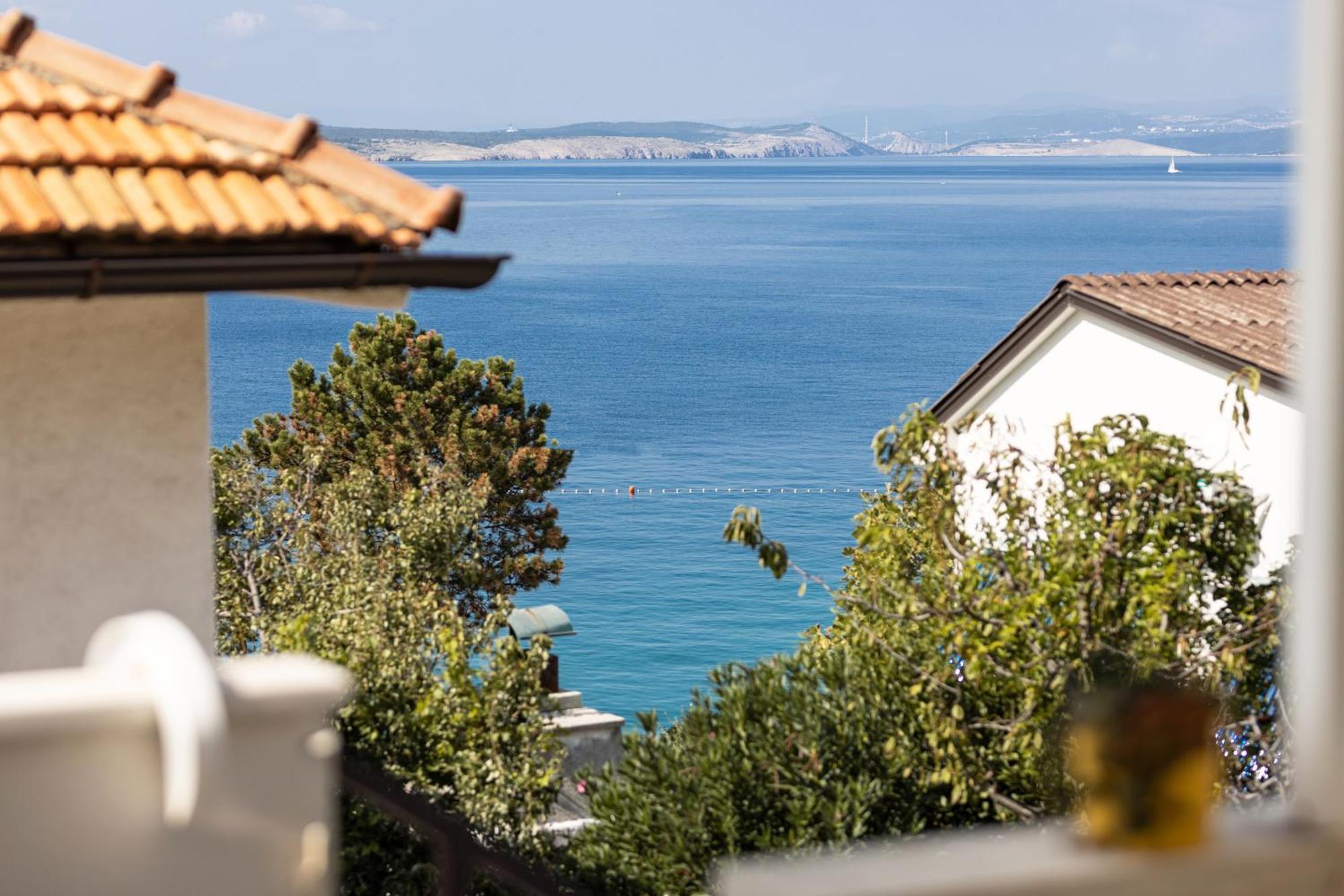 Apartments Lacrima Šilo Екстериор снимка