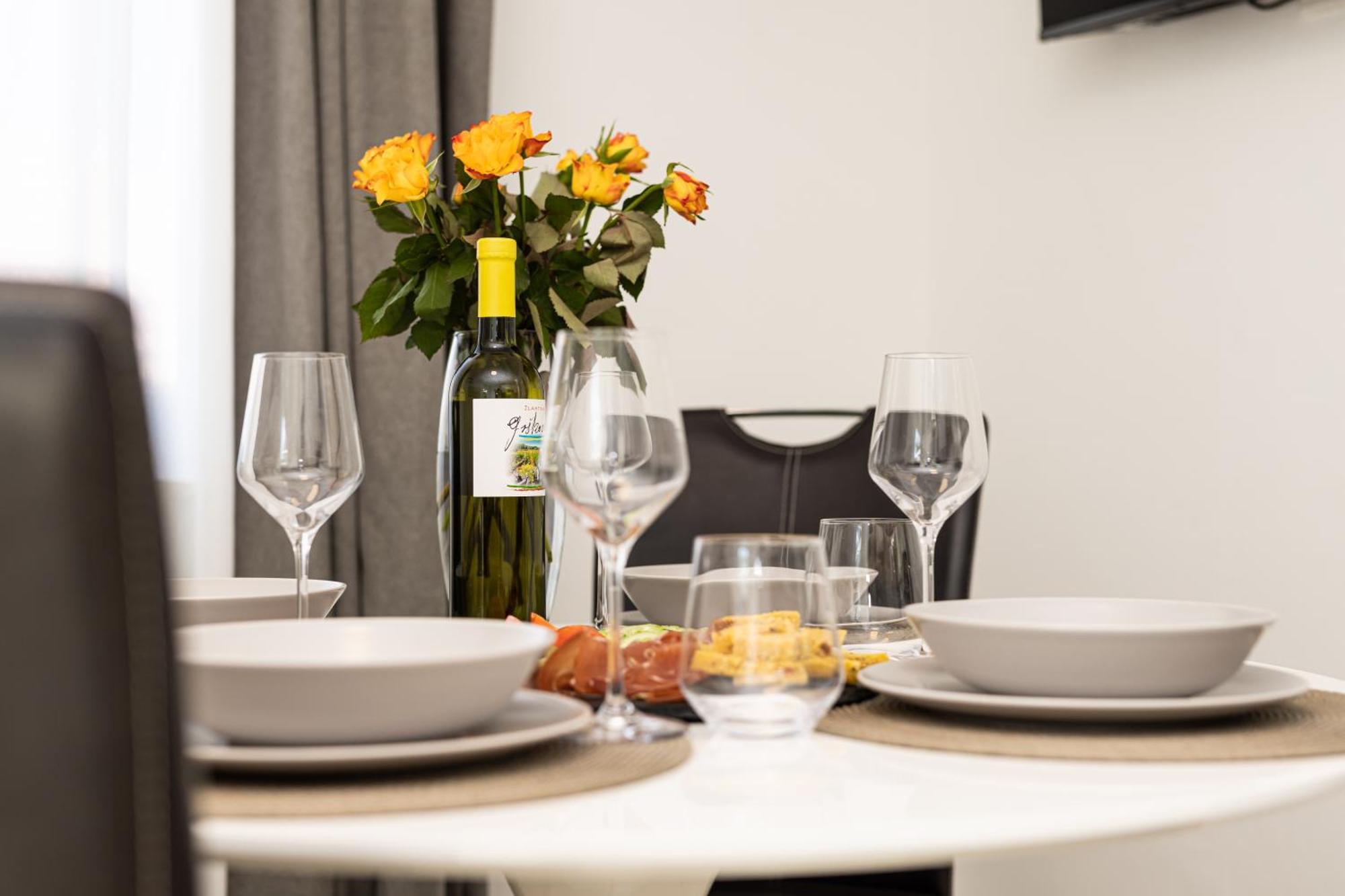 Apartments Lacrima Šilo Екстериор снимка